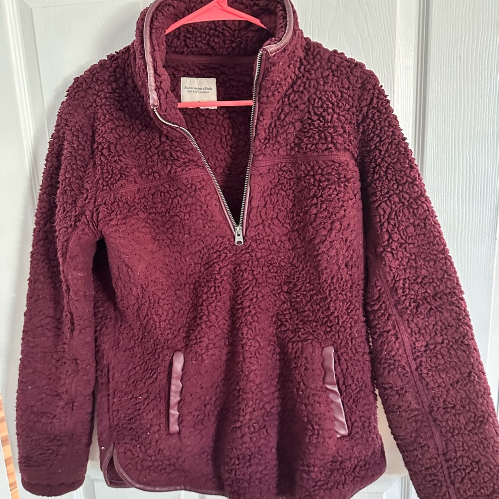 Abercrombie Soft AF Burgundy Sherpa Quarter Zip